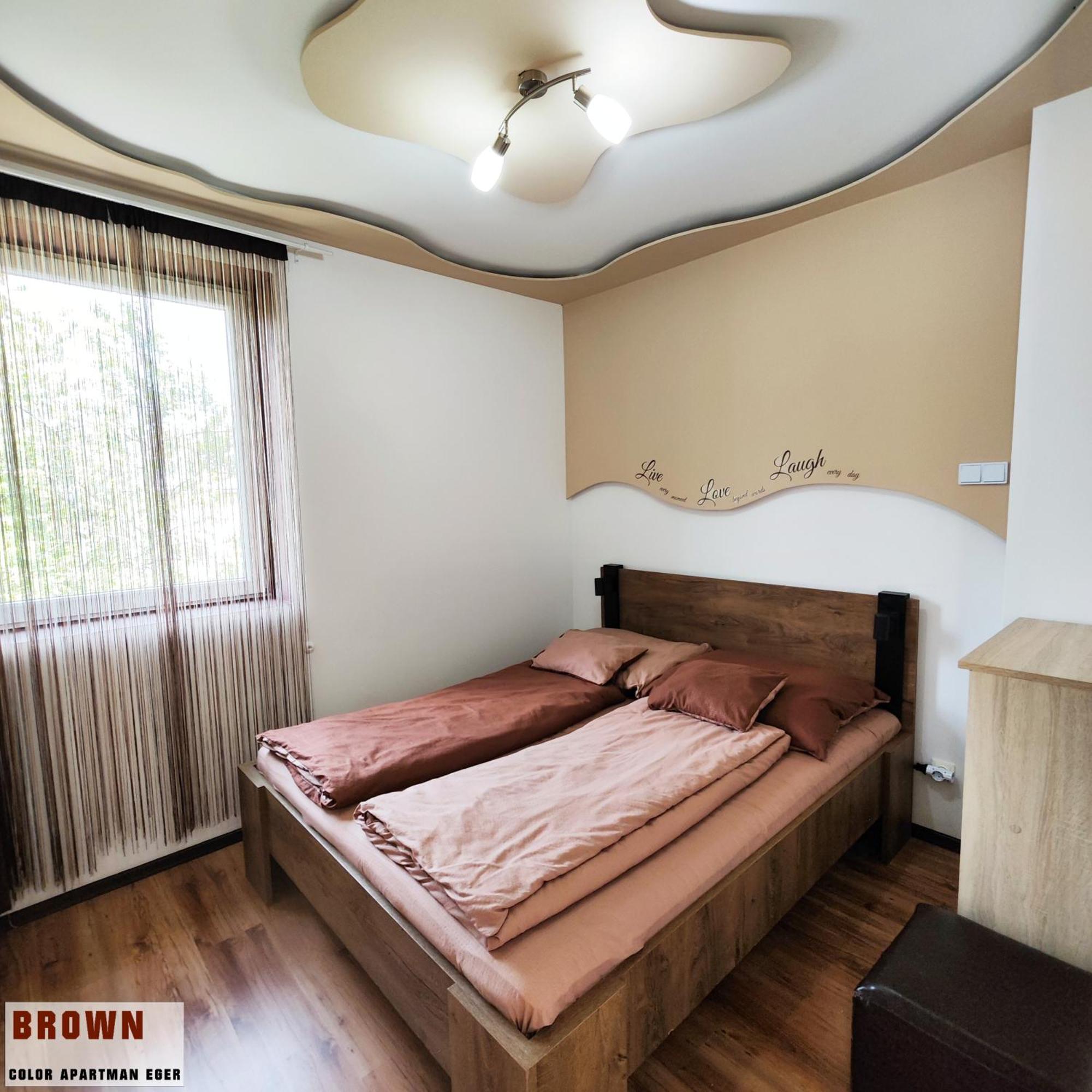 Color Apartmanok 埃格尔 客房 照片
