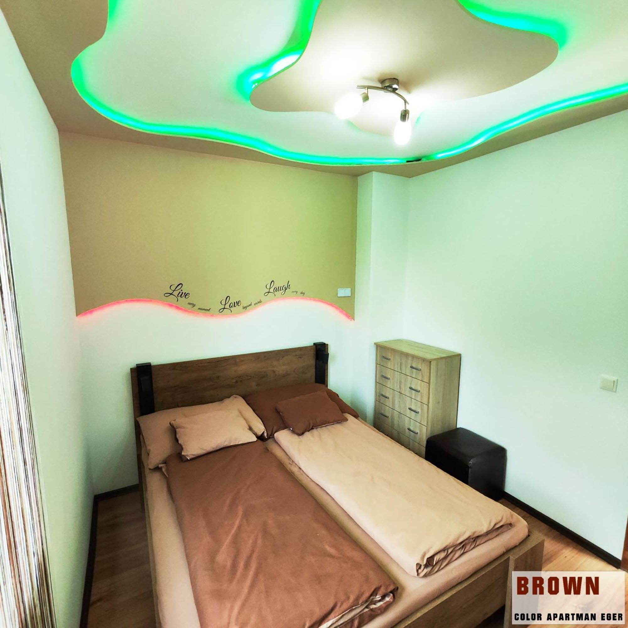Color Apartmanok 埃格尔 客房 照片